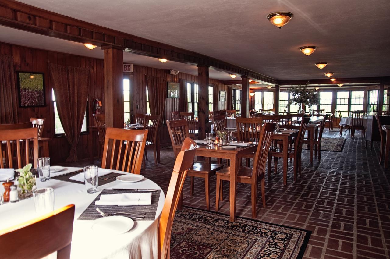 Top Of The World Resort Lake George Exterior photo