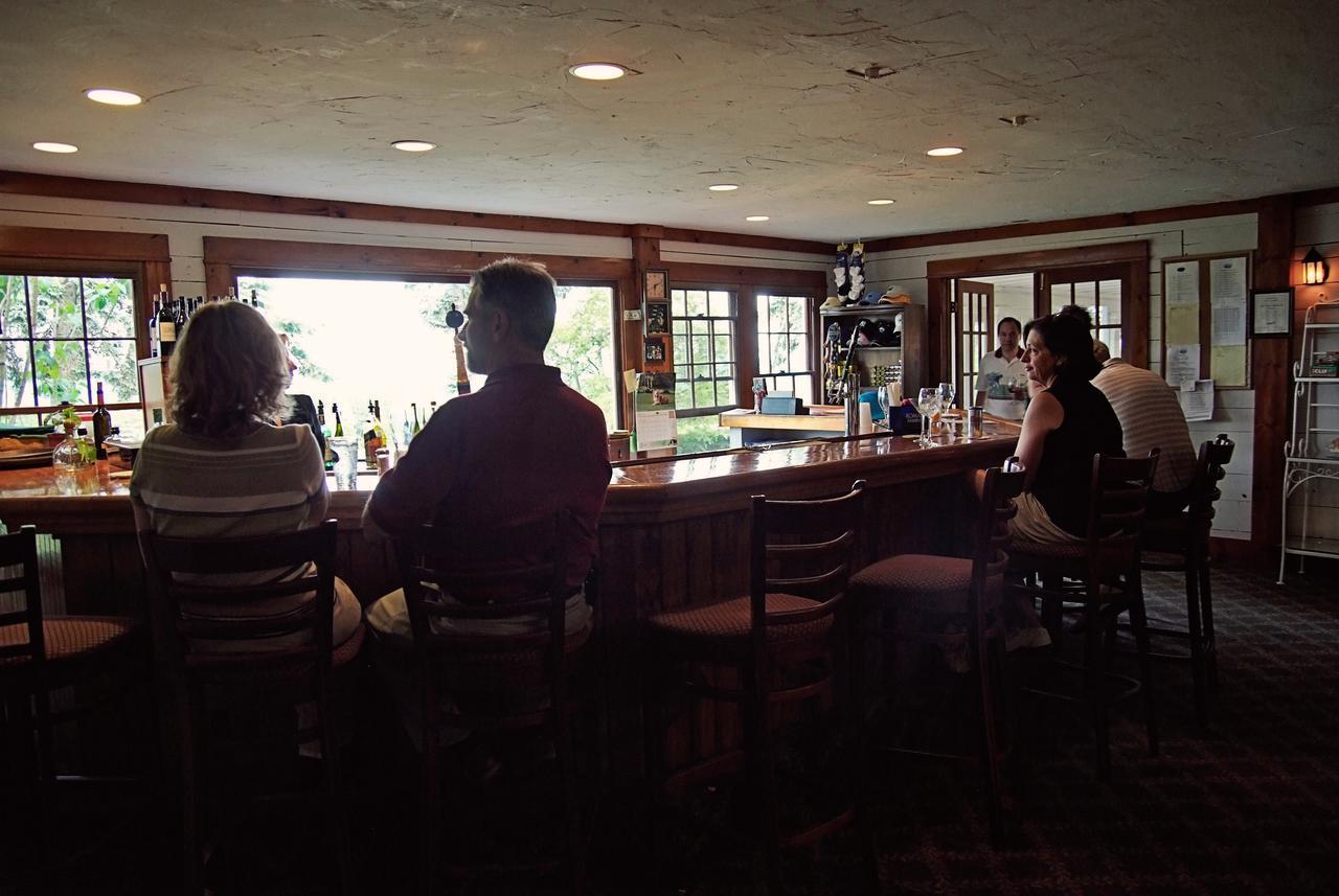 Top Of The World Resort Lake George Exterior photo
